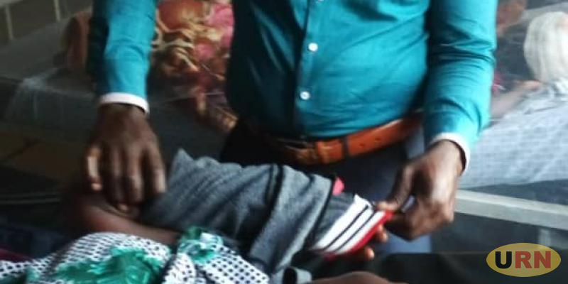 Read more about the article Canoe Boat Catches Fire with 18 Passengers Onboard