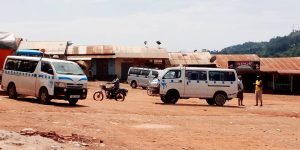 Read more about the article Ban on public transport, leaves travelers stuck in Kagadi