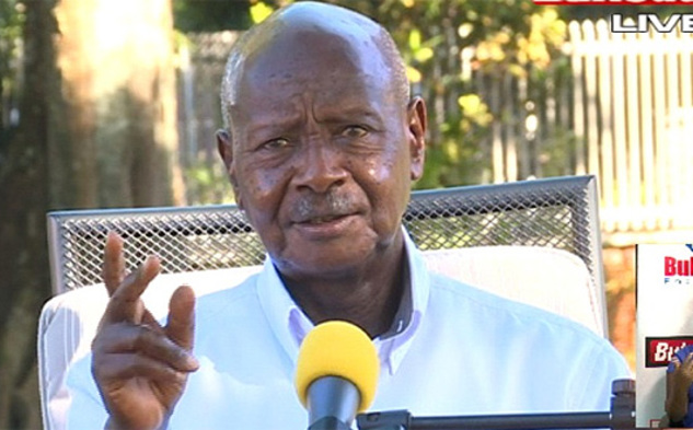 Read more about the article Coronavirus: Museveni warns ‘crooks’ hiking prices