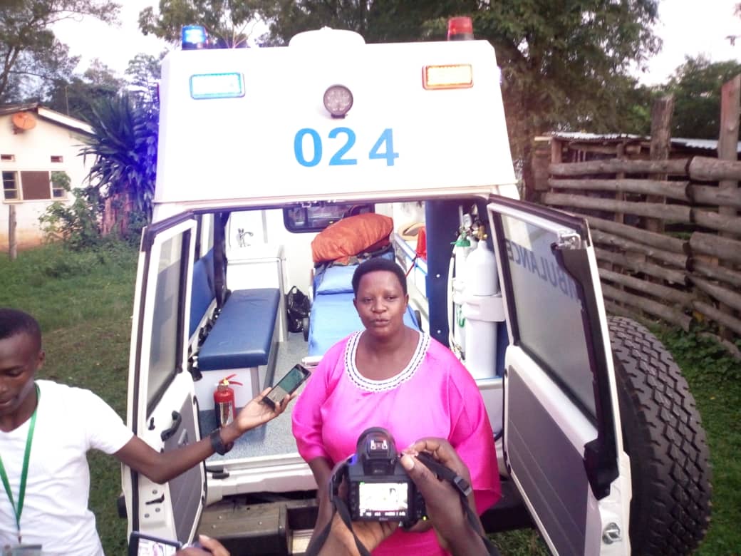 You are currently viewing IRC Donates Ambulance to Kagadi COVID-19 Task Force