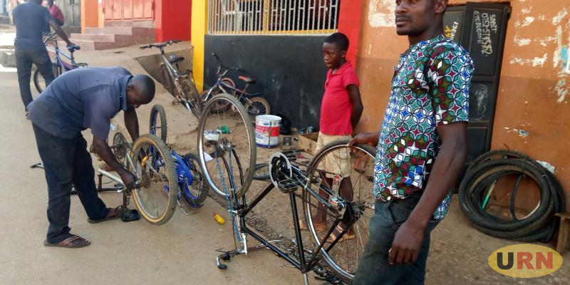 Read more about the article Bicycle Mechanics Cash in on Suspension of Public Transport