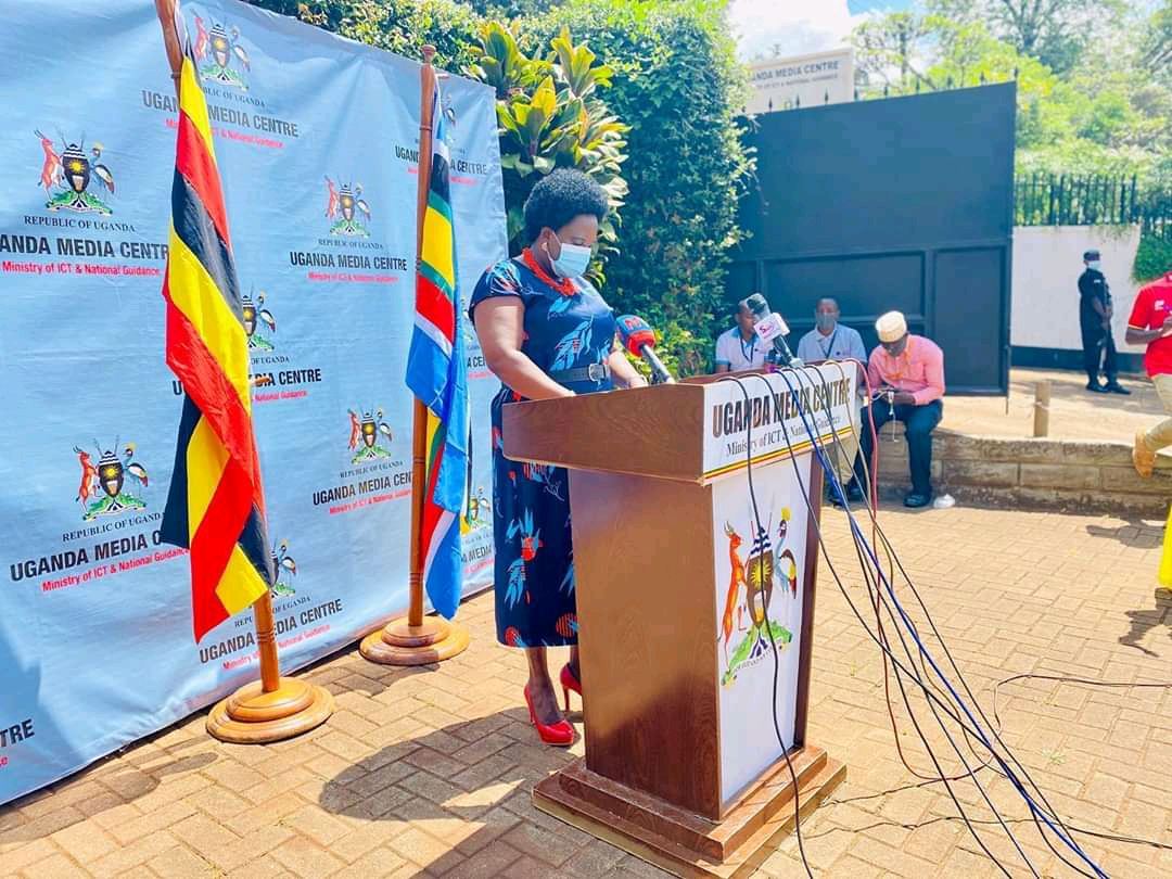 You are currently viewing Govt issues operating procedures for taxis, buses ahead of return to the roads on June 4