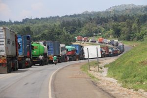 Read more about the article Truck drivers turn rowdy over delayed issuance of testresults at border points