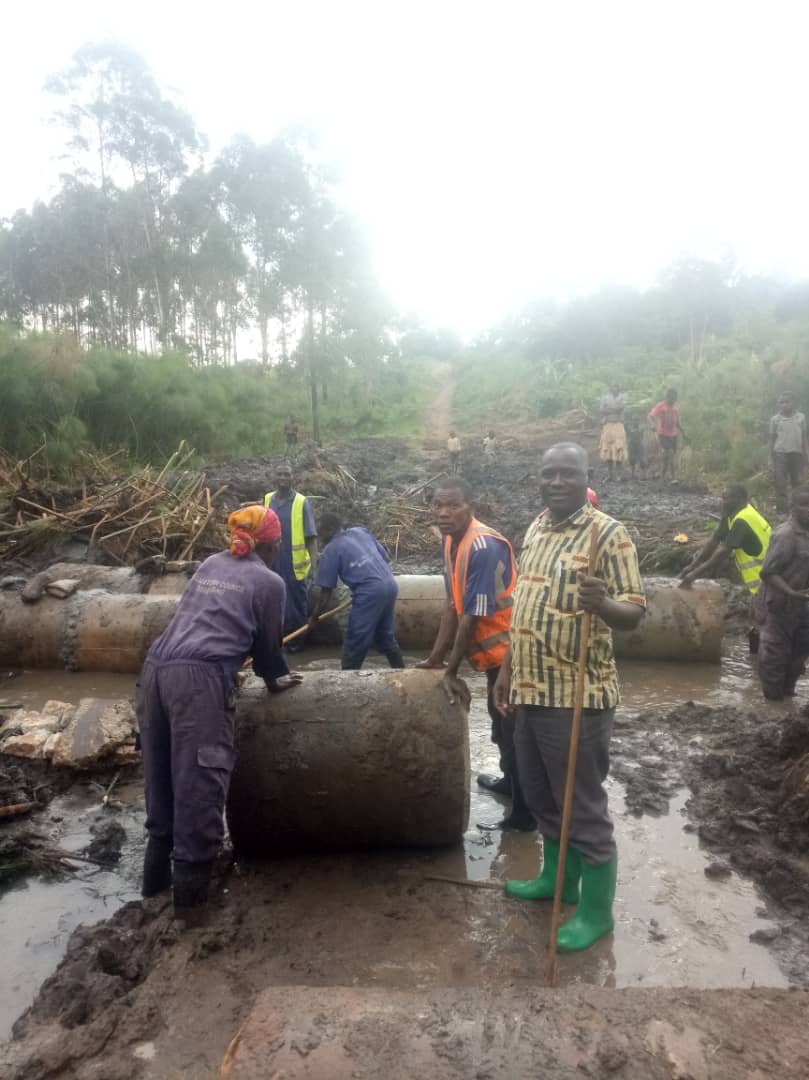You are currently viewing Kagadi town council on Spot over Shoddy Works