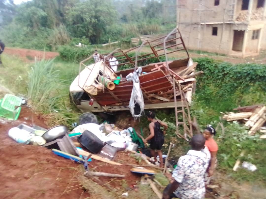 Read more about the article Four People Injured in Kagadi Road Accident