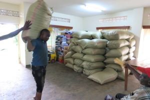 Read more about the article OPM delivers relief items to Kagadi flood victims