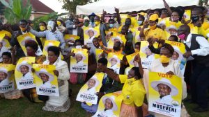 Read more about the article Team Thorough in door to door campaign to canvas votes for Museveni, NRM flag bearers