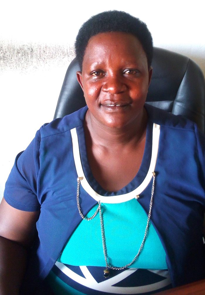 You are currently viewing RDC Kagadi delivers 600,000 shillings for Kyakabanda, Kabwotero villages