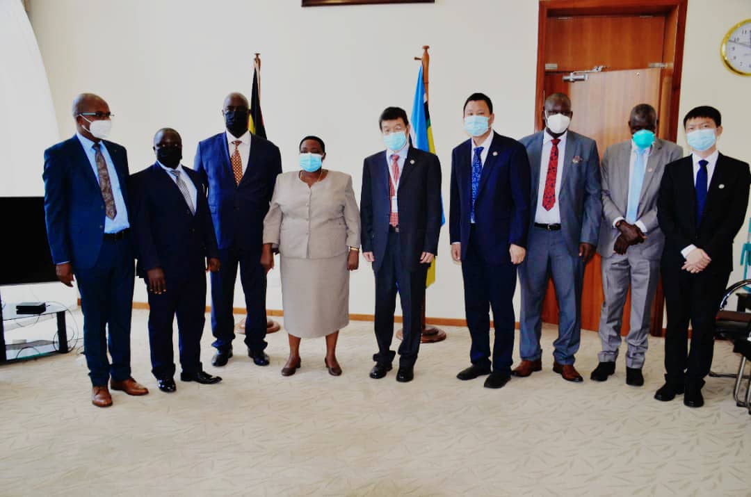 You are currently viewing BKK DELEGATION MEETS PM & CNOOC OFFICIALS