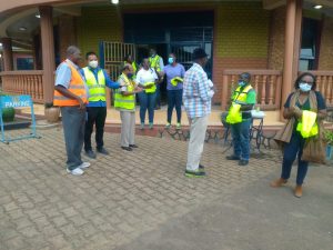 Read more about the article Construction works on Kabwoya-Kagadi-Kyenjojo Road excite World Bank officials