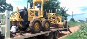 Read more about the article Works Ministry Impounds Kagadi Road Equipment Over Misuse